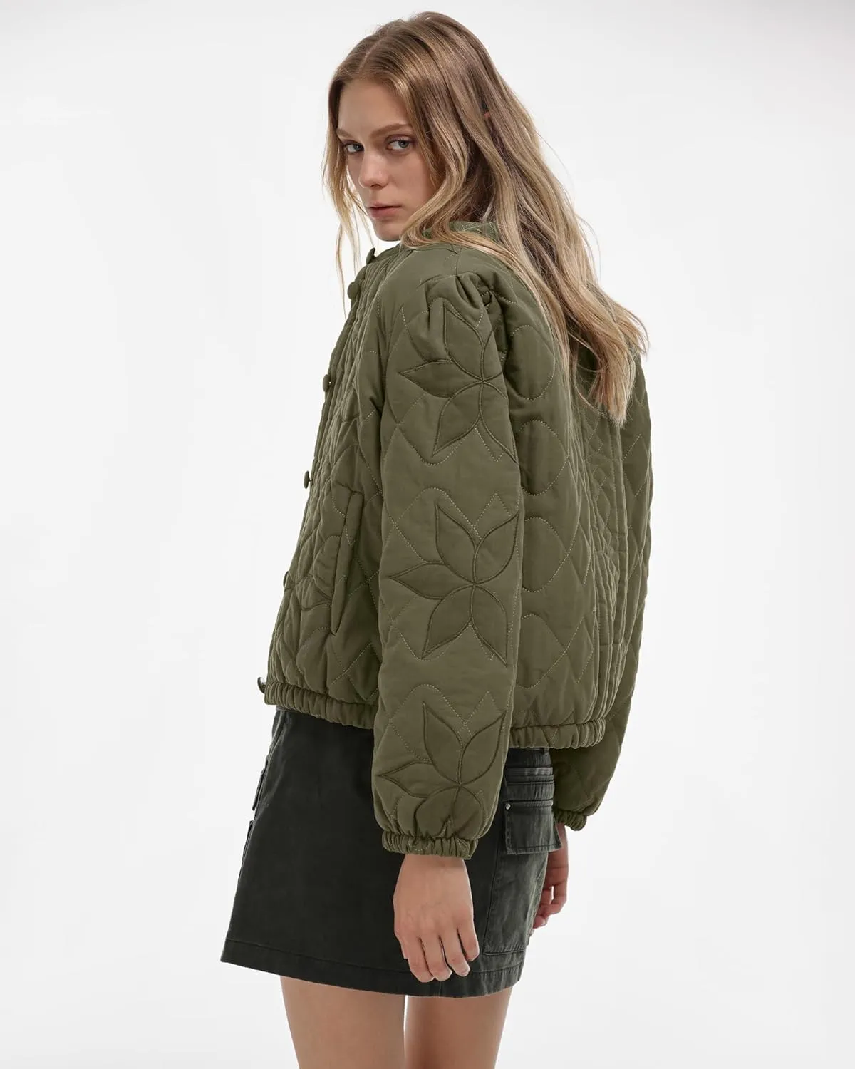 Locachy Women's Casual Cropped Puffer Jacket Lightweight Flower Embroidery Winter Warm Quilted Jacket Coat with Pockets