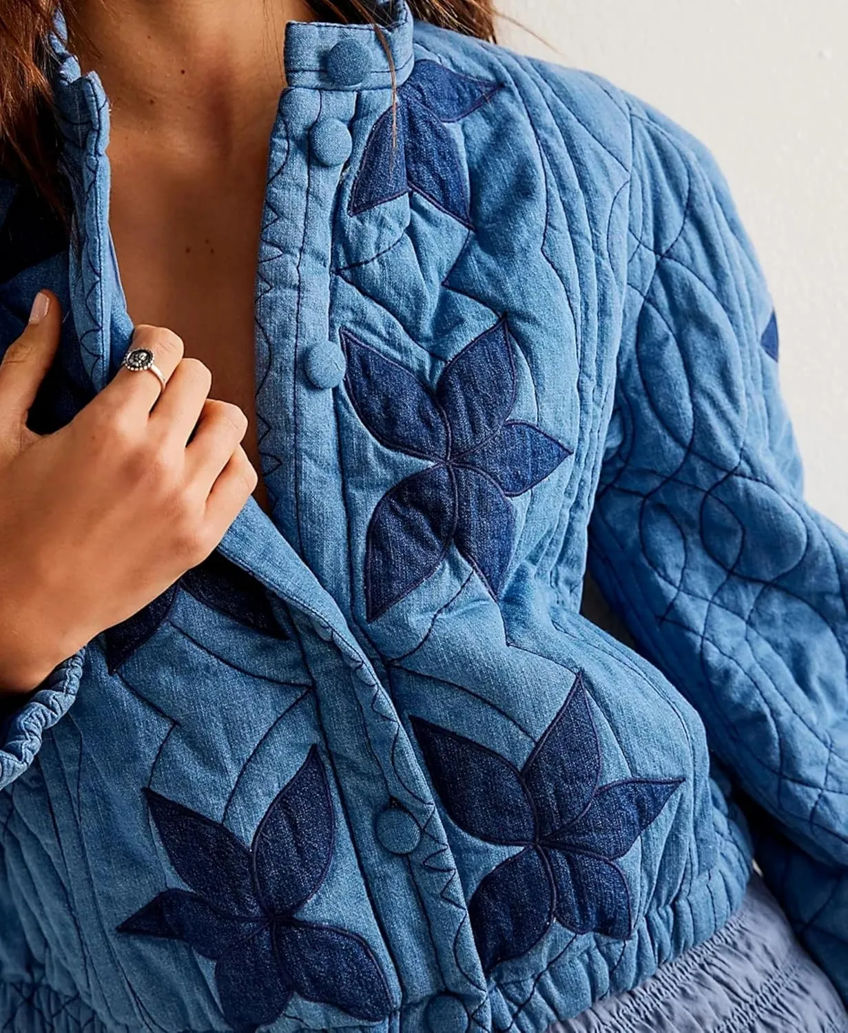 OPCAKM Women's Cropped Puffer Jacket Lightweight Flower Embroidery Quilted Outerwear Coats