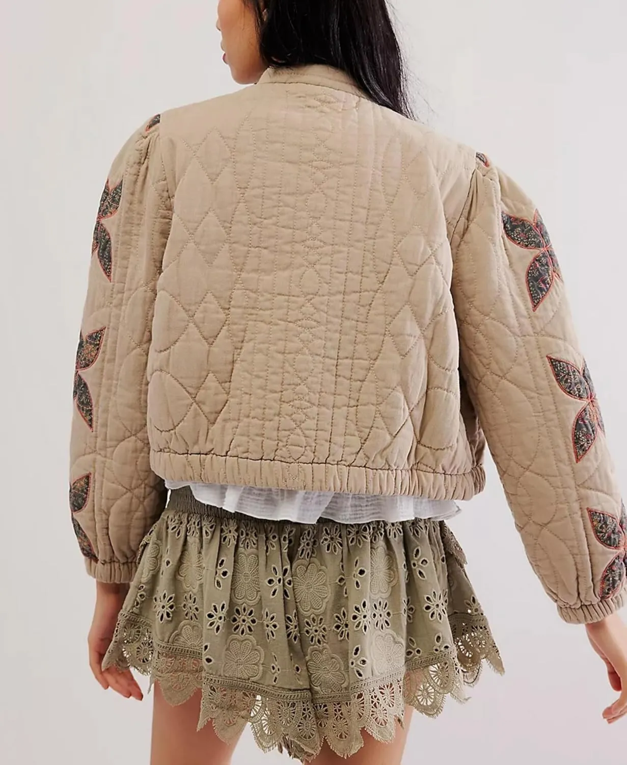 OPCAKM Women's Cropped Puffer Jacket Lightweight Flower Embroidery Quilted Outerwear Coats