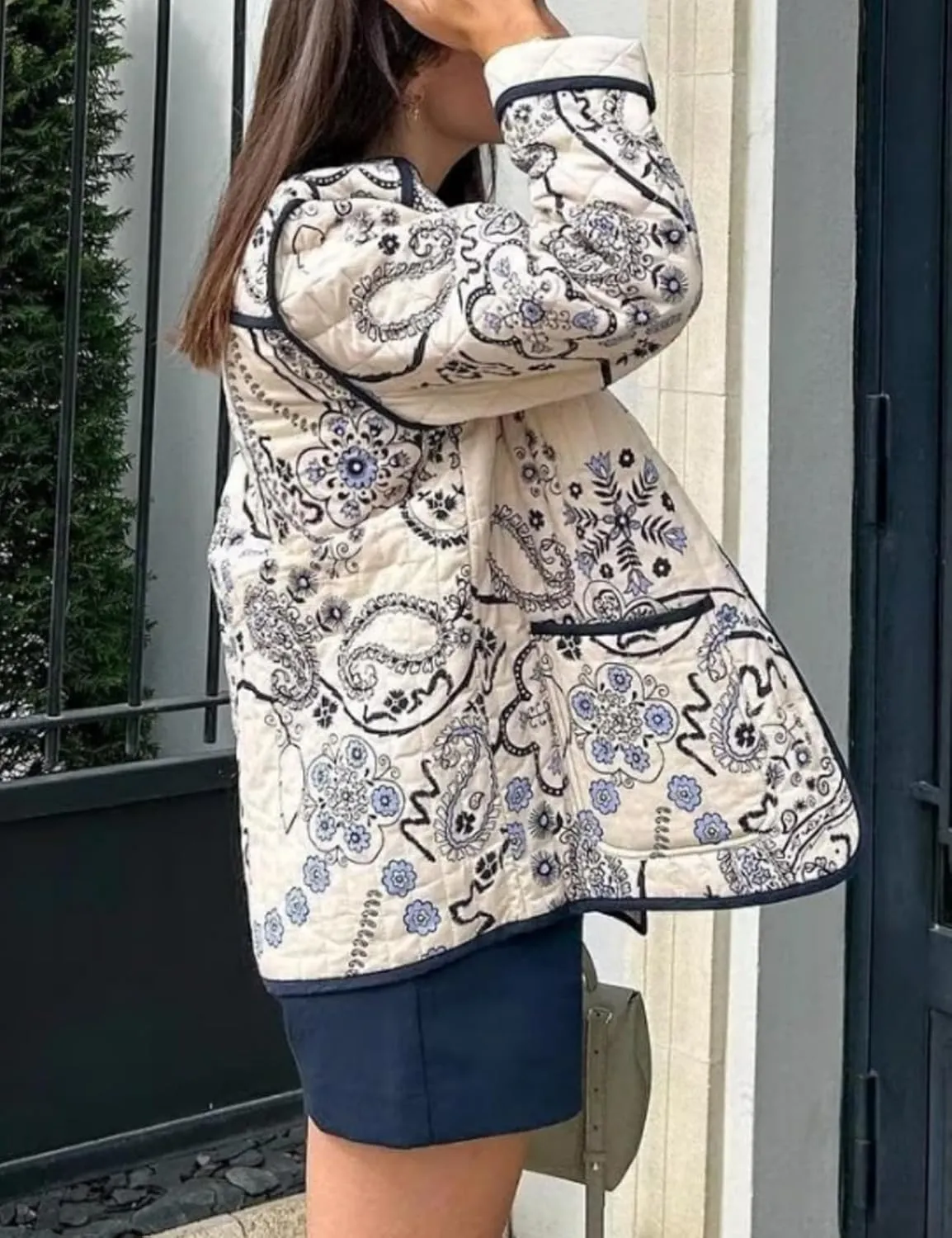 Wyeysyt Women's Cropped Puffer Jacket Quilted Floral Print Cardigan Button Up Long Sleeve Lightweight Open Front Padded Coat