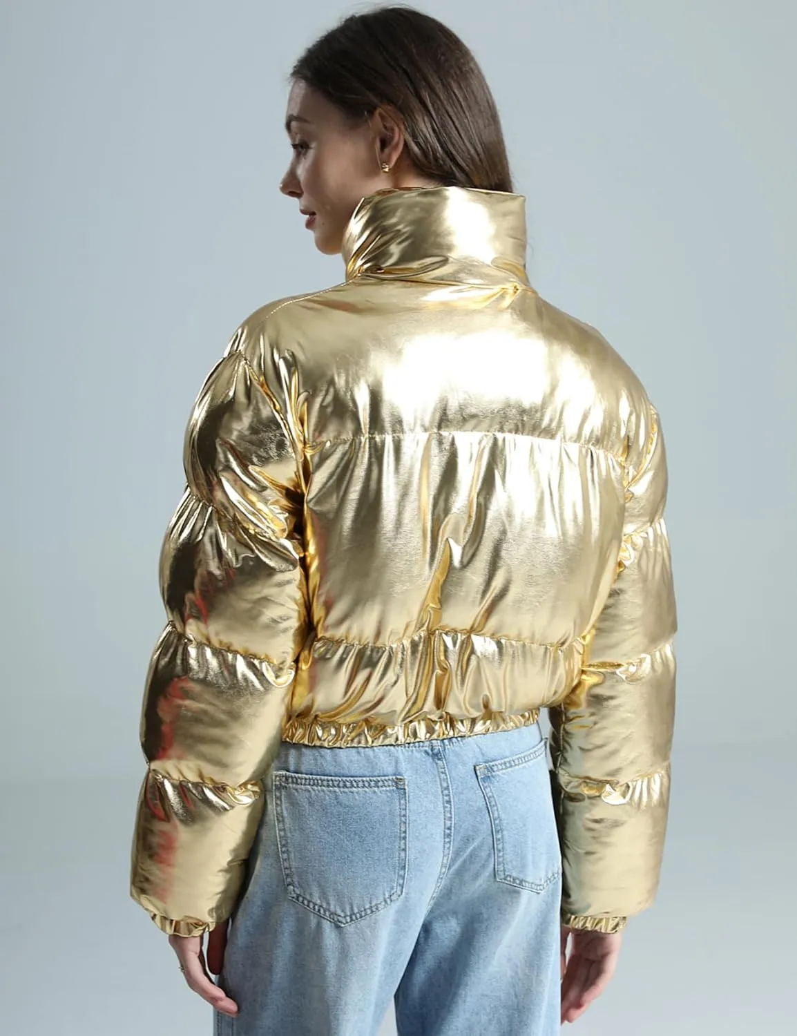 Wyeysyt Women's Metallic Y2K Cropped Puffer Jacket Quilted Shiny Winter Bubble Padded Puffy Jacket Stand Collar Zip Up Coat