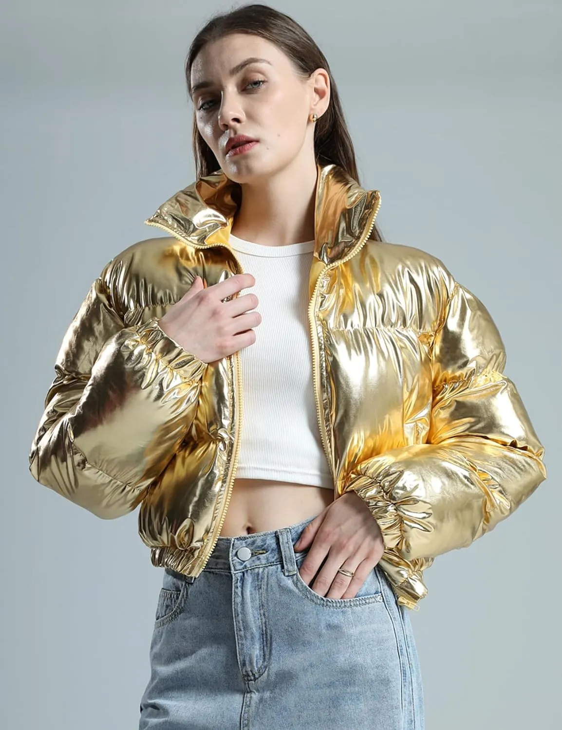 Wyeysyt Women's Metallic Y2K Cropped Puffer Jacket Quilted Shiny Winter Bubble Padded Puffy Jacket Stand Collar Zip Up Coat
