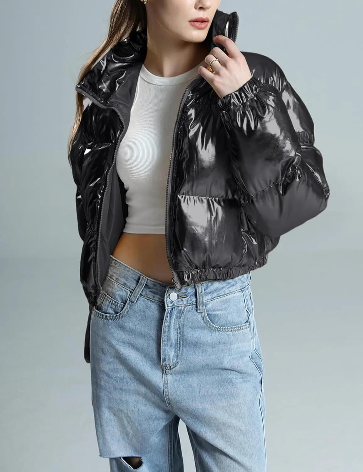 Wyeysyt Women's Metallic Y2K Cropped Puffer Jacket Quilted Shiny Winter Bubble Padded Puffy Jacket Stand Collar Zip Up Coat