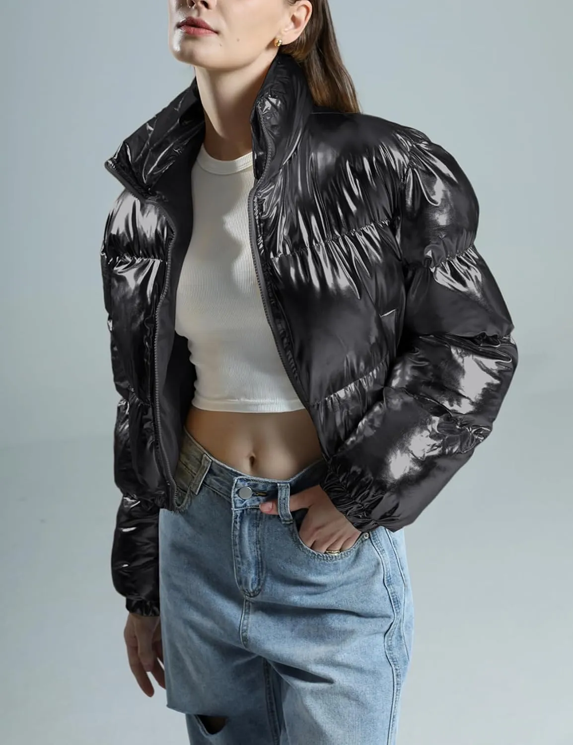 Wyeysyt Women's Metallic Y2K Cropped Puffer Jacket Quilted Shiny Winter Bubble Padded Puffy Jacket Stand Collar Zip Up Coat
